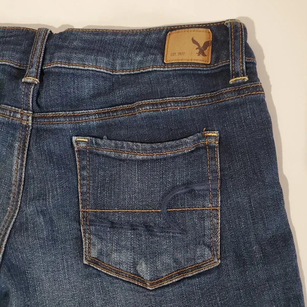 American Eagle Super Stretch Raw Frayed Hem Dark Wash Jean Shorts Womens Size 4